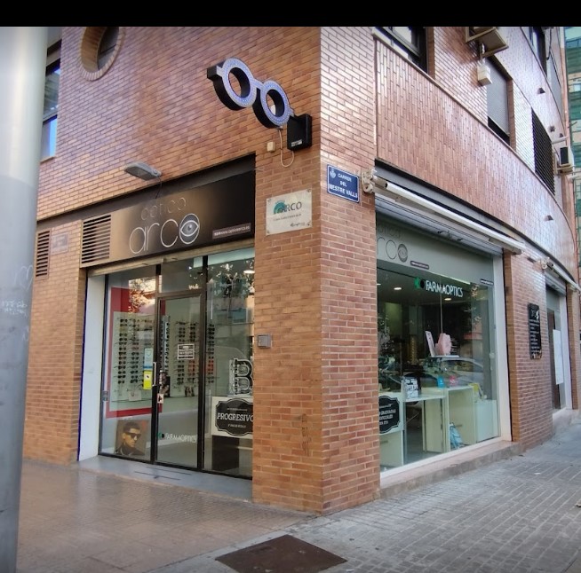 Fachada de Óptica Arco